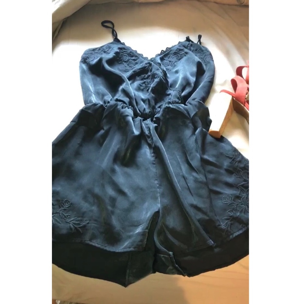 Kendal & Kylie black satin romper
